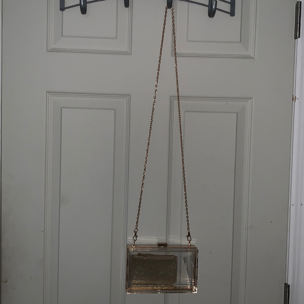 Fashion Nova shoulder bag.